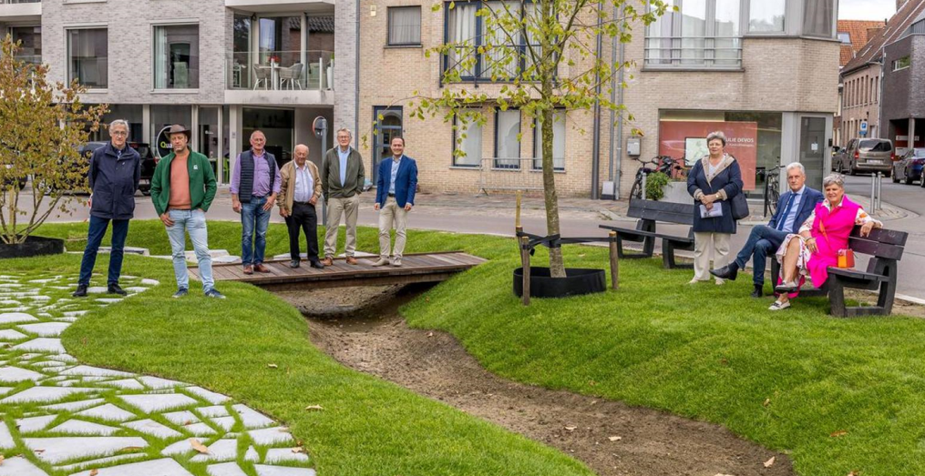 Ontharding in Tielt